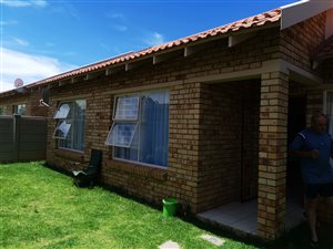 3 Bed Townhouse in Quaggafontein
