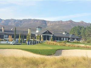 1760 m² Land available in Pearl Valley