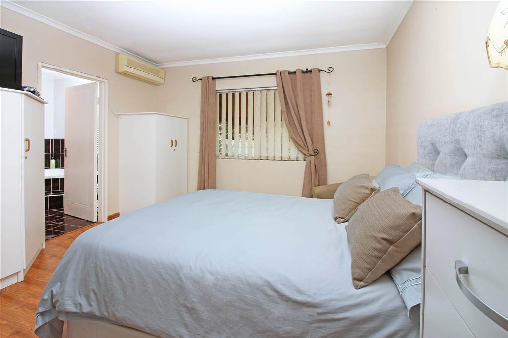 550 Credit Score Home Loan >> 4 Bed House for sale in D Urbanvale | T2443437 | Private ... 550 Credit Score Home Loan >> 4 Bed House for sale in D Urbanvale | T2443437 | Private ...