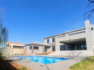 5 Bed House in Poortview