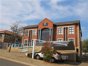 530 m² Office Space in Route 21 Business Park