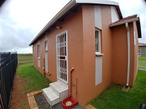 2 Bed House in Albertsdal