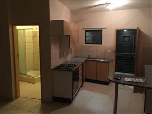 Bachelor apartment in Braamfontein Werf