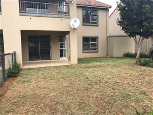 2 Bedroom Apartment in Leeuwenhof Estate