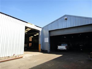 1900 m² Commercial space in Riverside Industrial