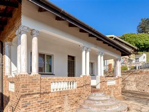5 Bed House in Sydenham