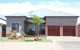 4 Bedroom House in Heritage Hill
