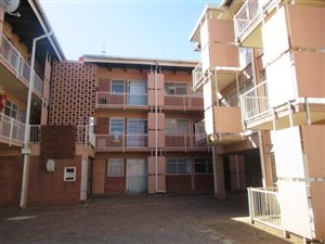 Bachelor apartment in Vanderbijlpark CW2