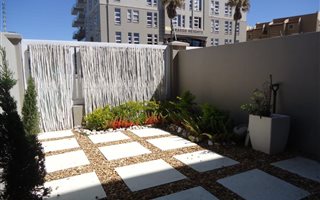 1 Bedroom Apartment in Bloubergrant