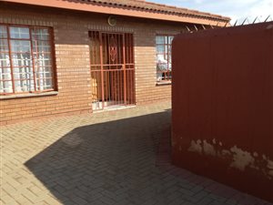 3 Bed House in Kookrus