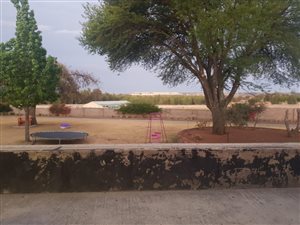 14.9 ha Land available in Elandsvlei