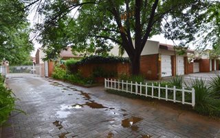 3 Bedroom Townhouse in Naudeville