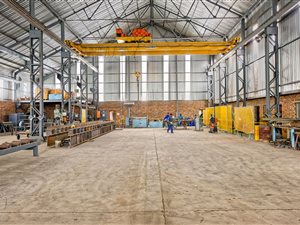 1700 m² Industrial space in Vanderbijlpark NW
