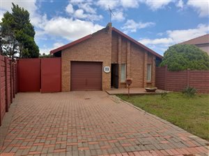 2 Bed House in Flora Park