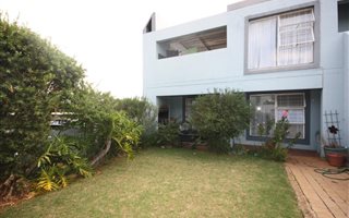 2 Bedroom Townhouse in Weltevreden Park