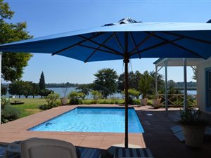 4 Bedroom House in Bishop's Bay