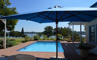 4 Bedroom House in Bishop's Bay