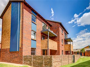 2 Bed Apartment in Pimville