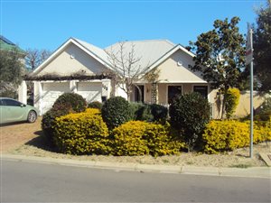3 Bed House in Zevenzicht