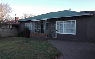 3 Bedroom House in Vanderbijlpark CW