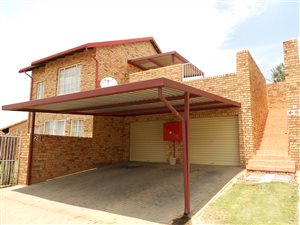 2 Bedroom Simplex in The Reeds