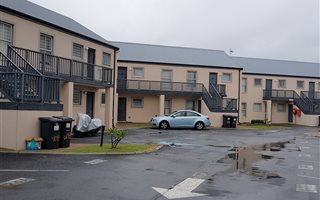 2 Bedroom Apartment in West Beach