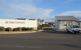 404 m² Land available in Sunset Estate