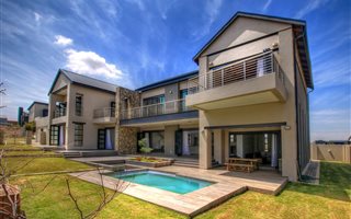 5 Bedroom House in Waterfall Country Estate