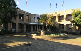 2626 m² Commercial space in Parow Central