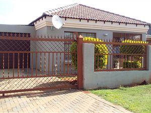3 Bed House in Clarina