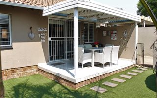 2 Bedroom Cluster in Sonneglans