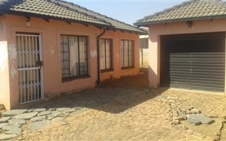 3 Bedroom House in Nellmapius