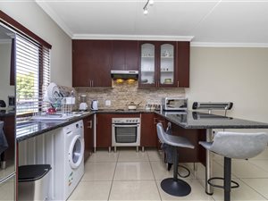 2 Bed Duplex in Fourways