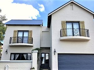 3 Bed House in Boardwalk