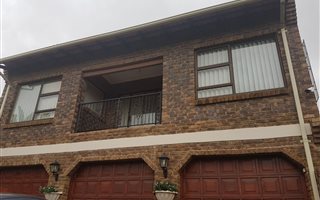 1.5 Bedroom Garden Cottage in Glenvista