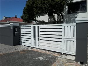 6 Bed House in Lansdowne