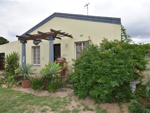 4 Bed House in De Zoete Inval