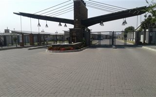 3 Bedroom Townhouse in Waterval East