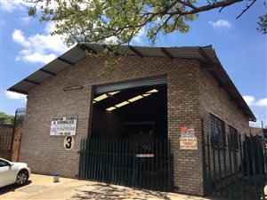 396 m² Industrial space in Vulcania