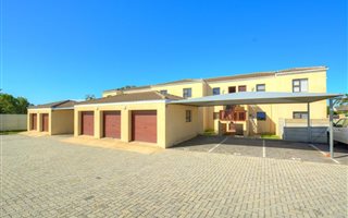 2 Bedroom Apartment in Sherwood and surrounds