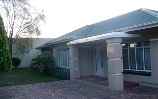 3 Bedroom House in Cinderella