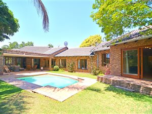 5 Bed House in Fourways Gardens
