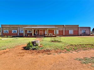 8.6 ha Farm in Krugersdorp Central