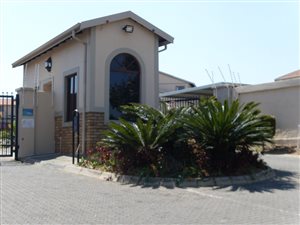 2 Bed Apartment in Halfway Gardens