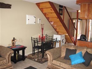 4 Bed Apartment in Meerensee
