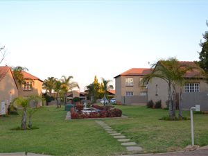 2 Bed Apartment in Moreleta Park