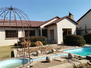 3 Bed House in Thatchfield