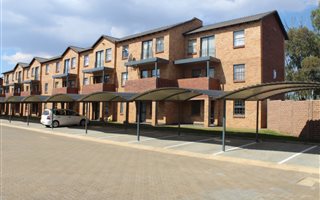 2 Bedroom House in Meredale