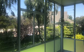 3 Bedroom Apartment in Riepen Park