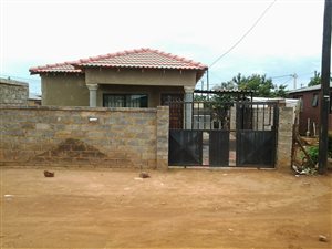 2 Bed House in Thulani